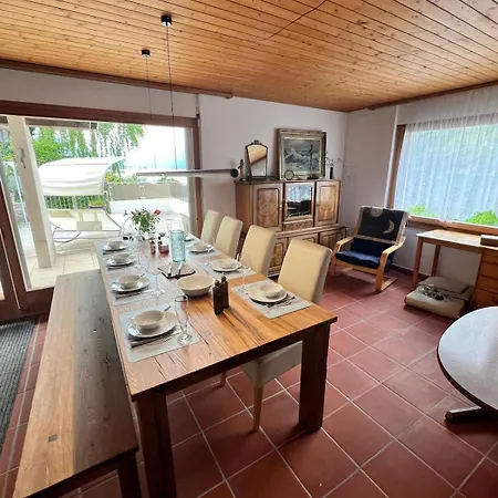 Large Vacation With Mountain Views Apartament