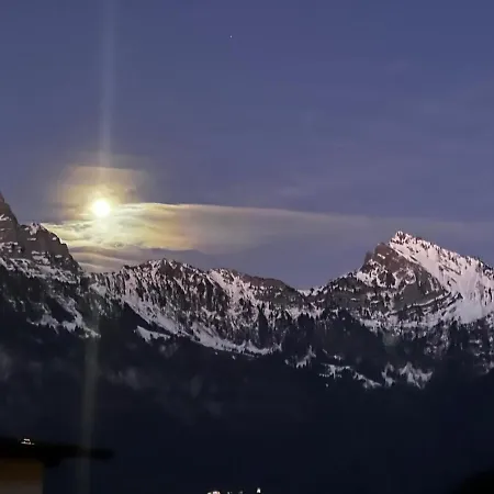 Large Vacation With Mountain Views * Quarten